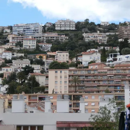 Climatise Dans Bourgeoise