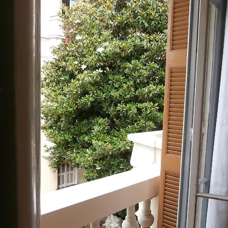 Climatise Dans Bourgeoise 니스