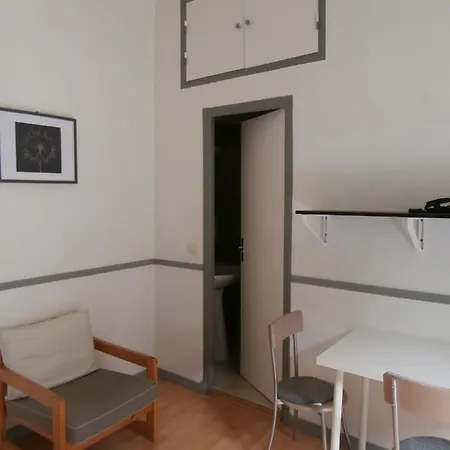 Апартаменты Climatise Dans Bourgeoise *
