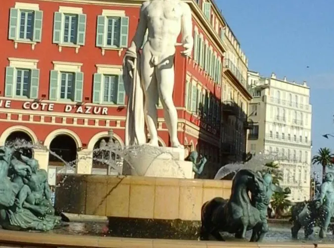 Climatise Dans Bourgeoise Lejlighed *