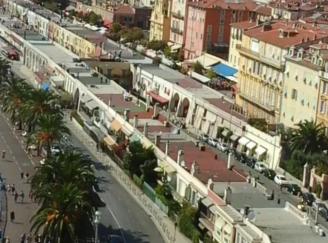 Climatise Dans Bourgeoise Nice