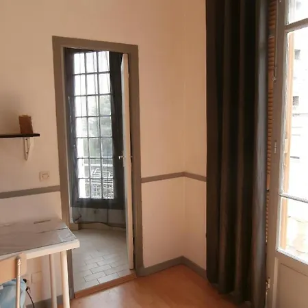 Appartement Climatisé Dans Bourgeoise