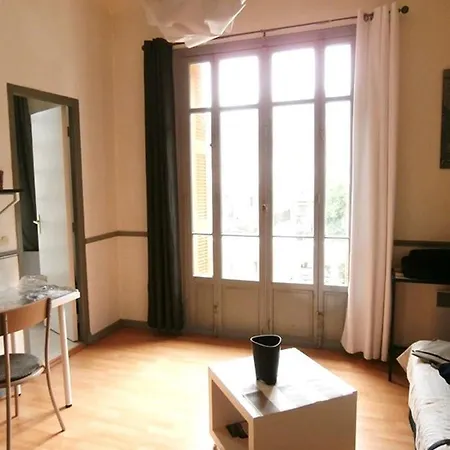 Climatise Dans Bourgeoise